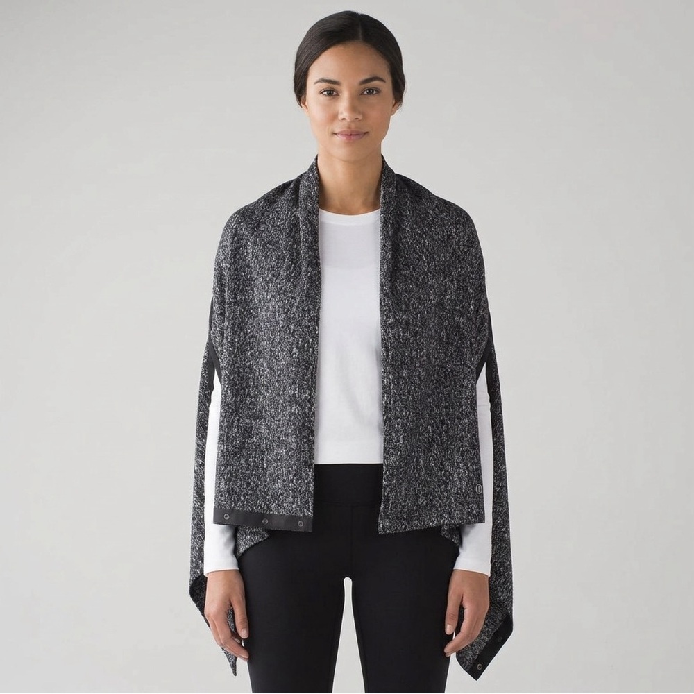 lululemon Vinyasa Scarf Wrap Black White Jacquard Heathered OS